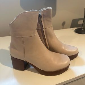 Women’s Chocolat Blur Veronika Bootie